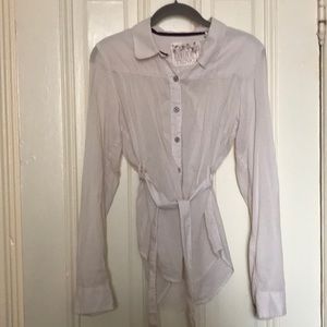 Trovata button down Blouse with tie